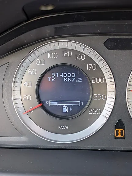 Volvo V70 2011 photo 5