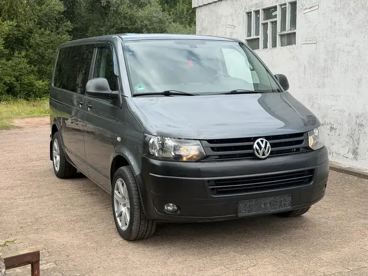 Volkswagen T5 Caravelle