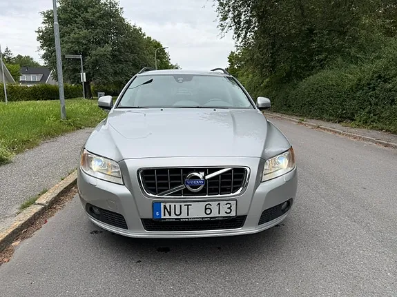 Volvo V70 2013 photo 3