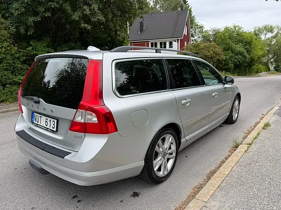 Volvo V70 2013 photo 4