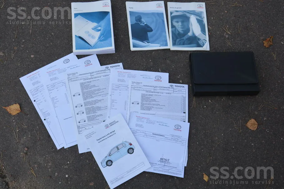 Toyota Yaris 2009 photo 2