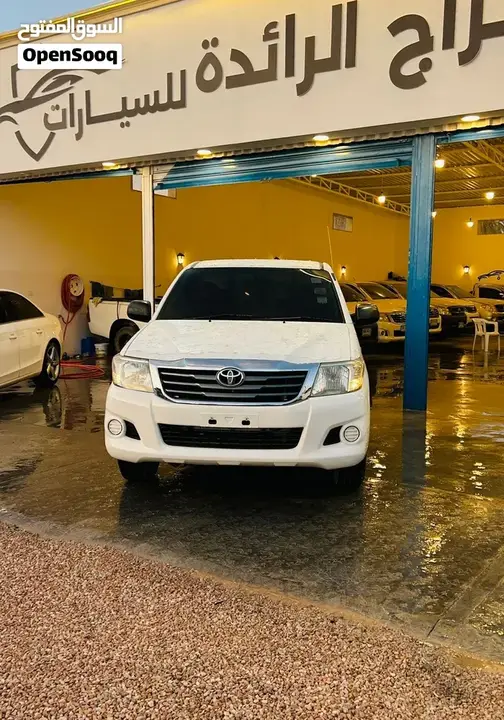 Toyota Hilux 2013 photo 2