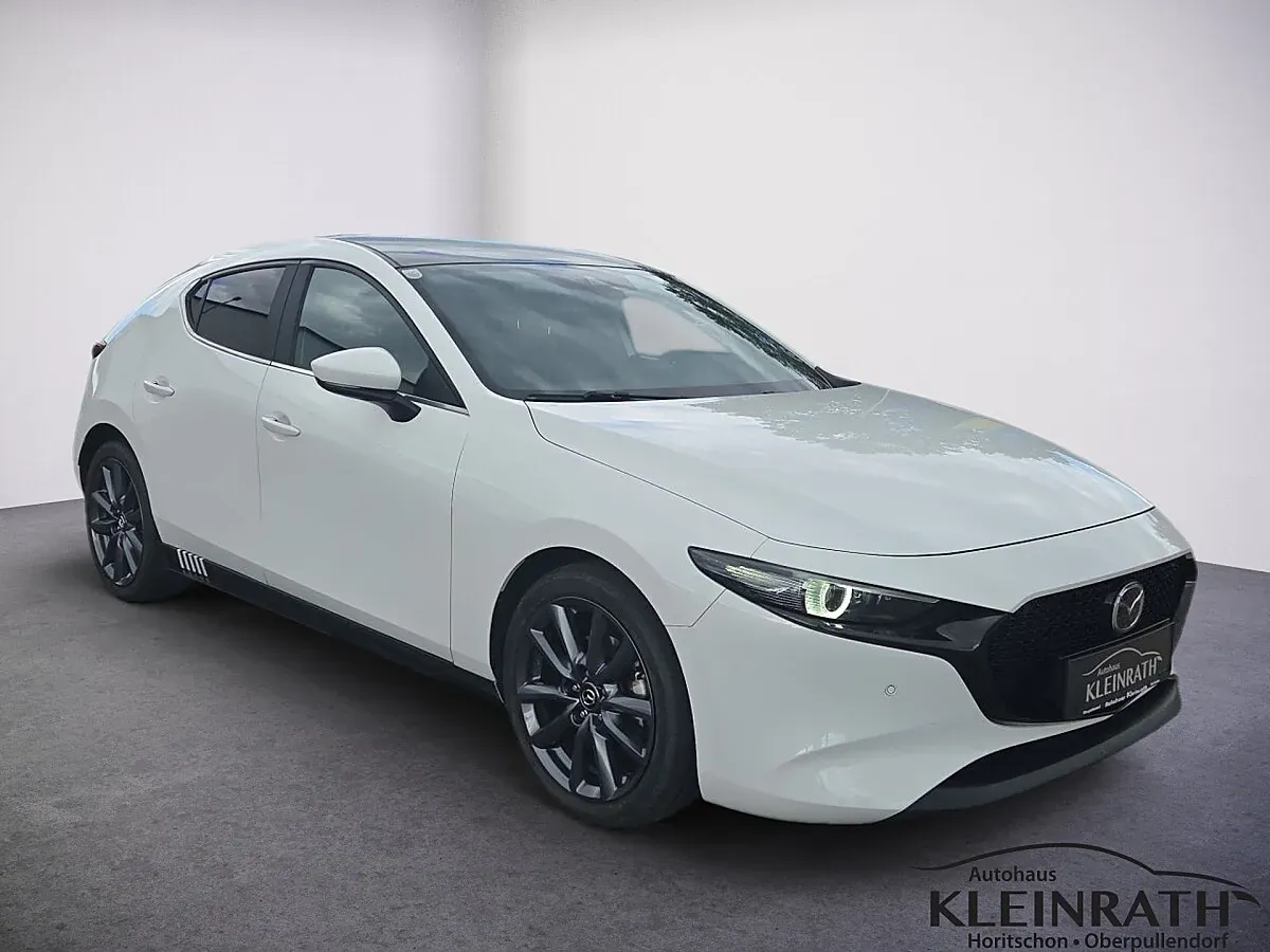 Mazda Mazda3 2019 photo 2