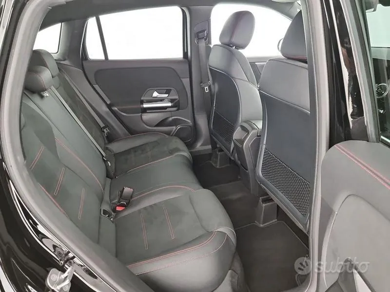 Mercedes-Benz Gla 2024 photo 2