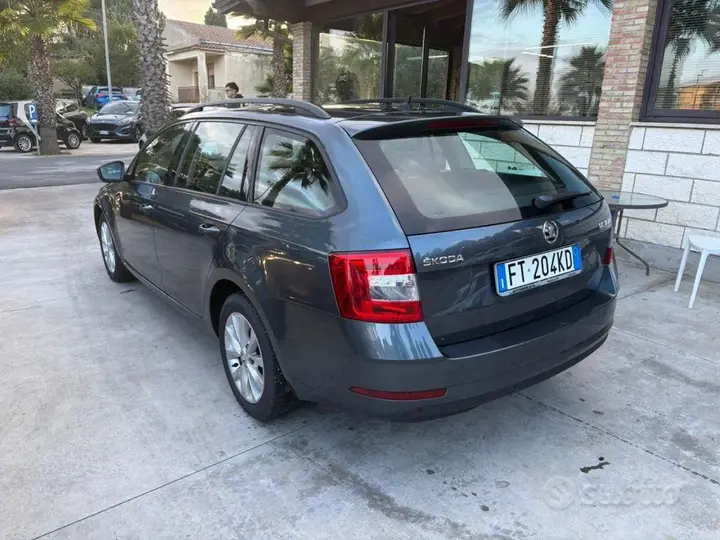Skoda Octavia 2018 photo 4