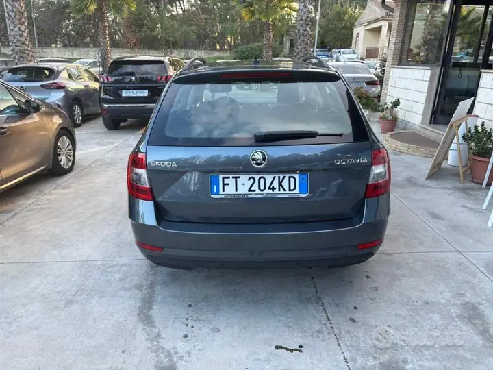 Skoda Octavia 2018 photo 5
