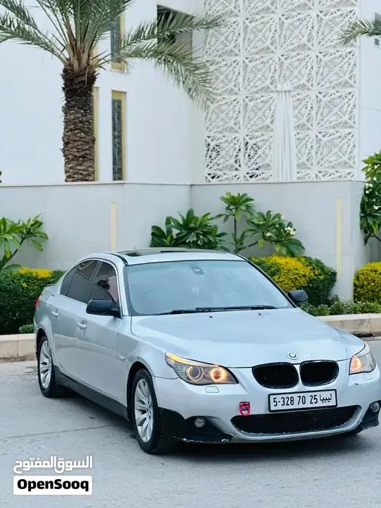 BMW 5 Series 2010 photo 4