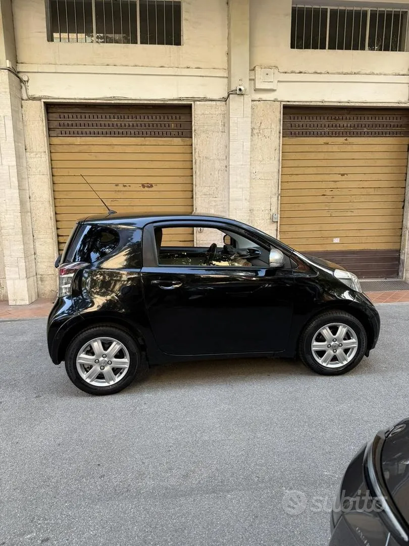 Toyota Iq 2014 photo 2