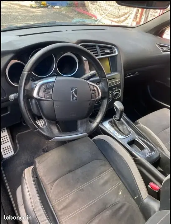 DS Automobiles Ds 4 2017 photo 3