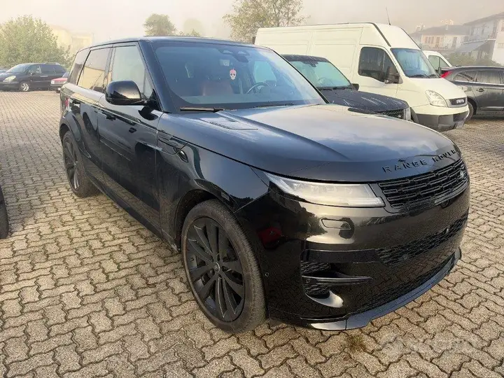 Land Rover Range Rover Sport 2023 photo 3