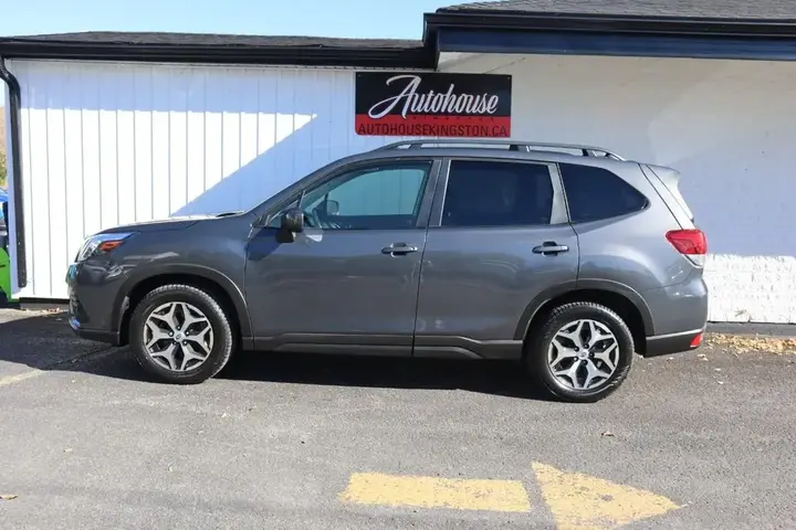Subaru Forester 2022 photo 4