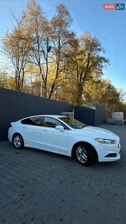 Ford Fusion 2013 photo 2