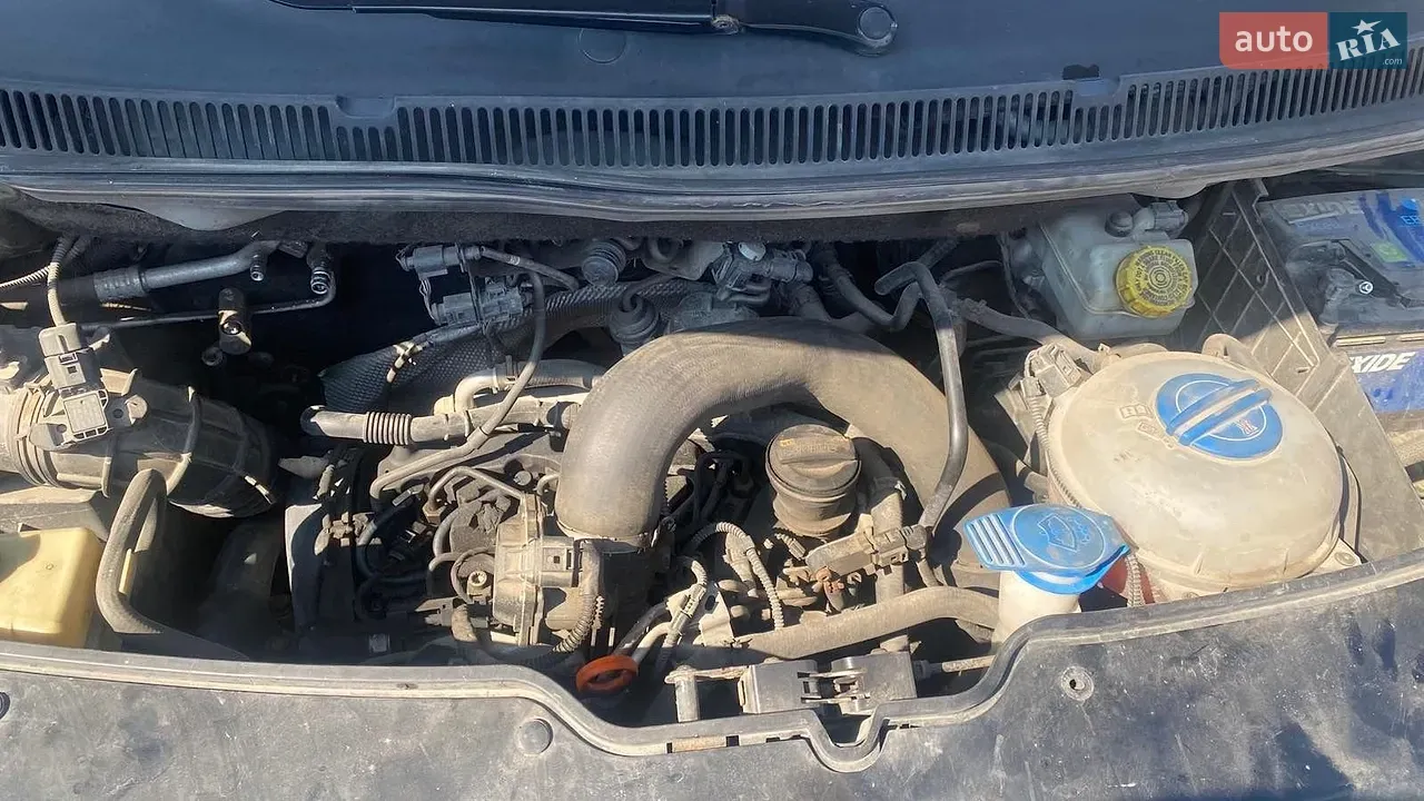 Volkswagen Caravelle 2011 photo 2