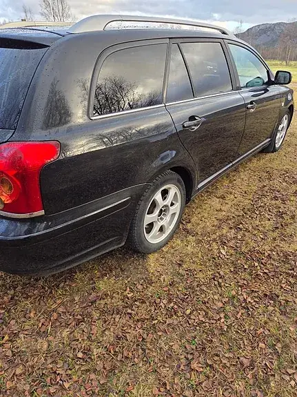 Toyota Avensis 2006 photo 5
