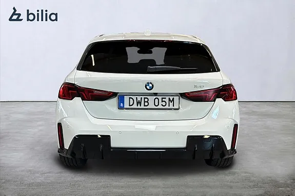 BMW 1 Series 2026 photo 4