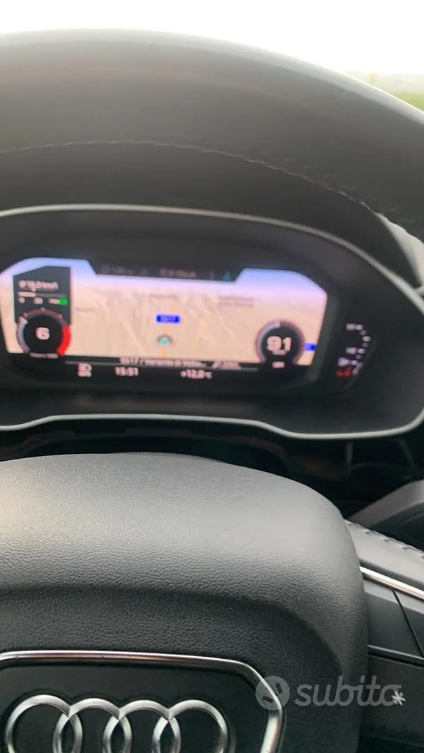 Audi Q3 2019 photo 2