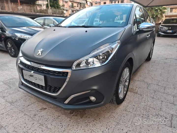 Peugeot 208 2017 photo 2