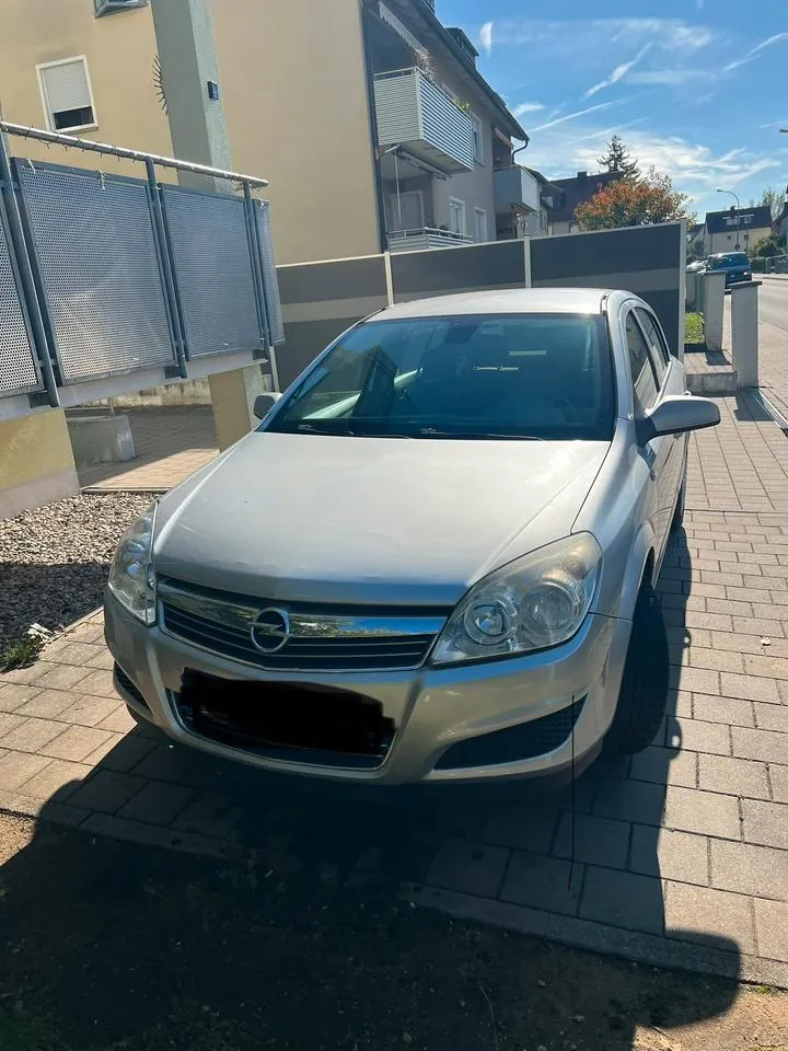 Opel Astra H