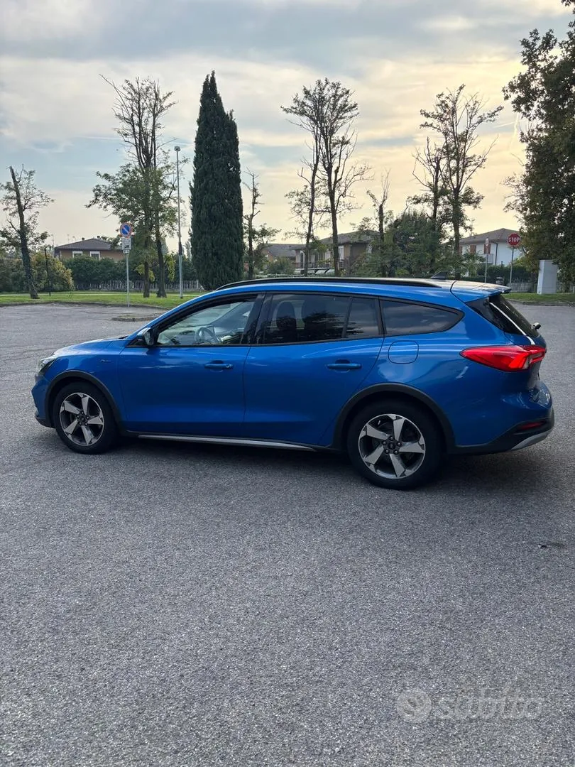 Ford Focus 2020 photo 2