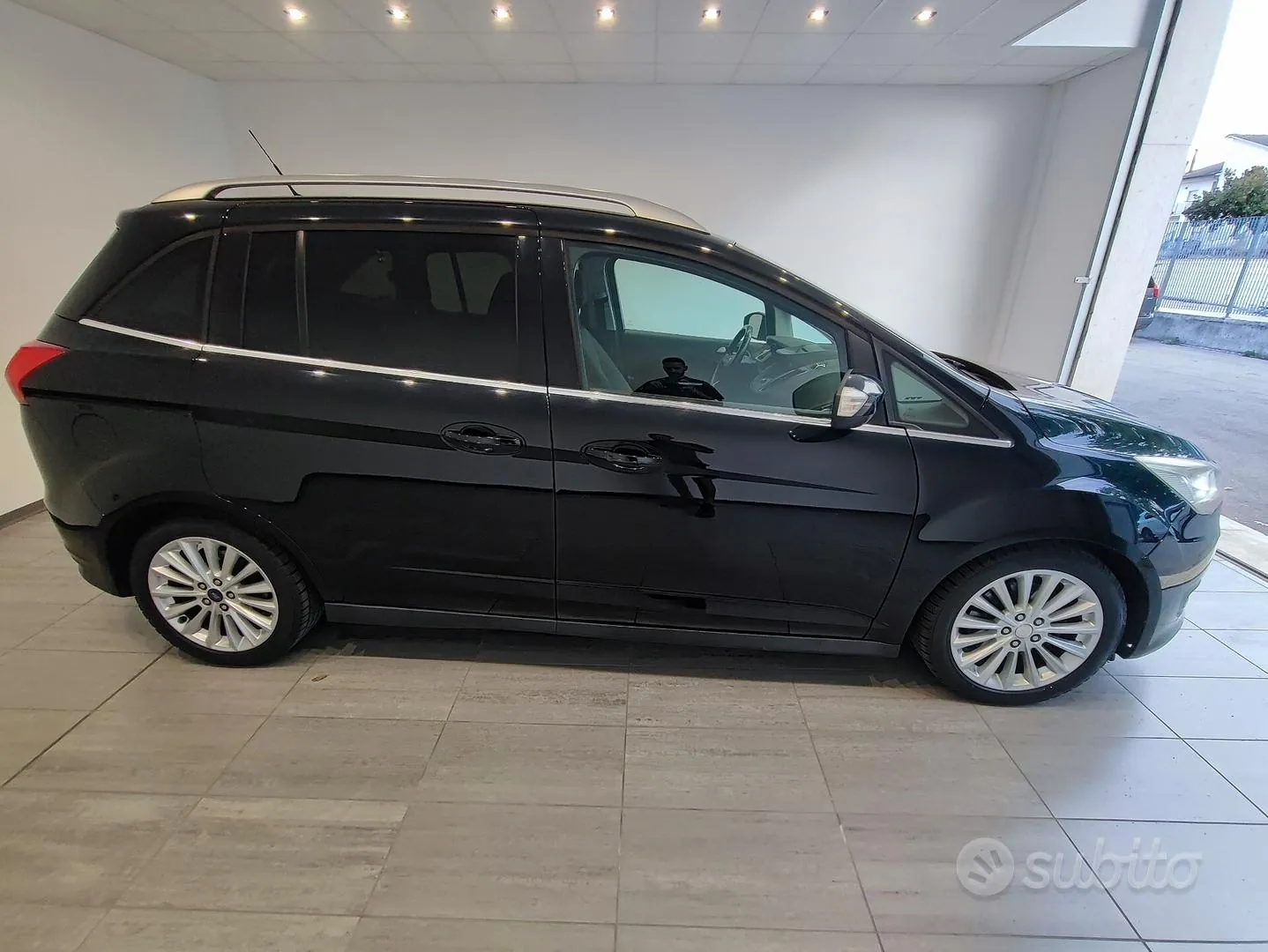 Ford C-Max 2016 photo 4