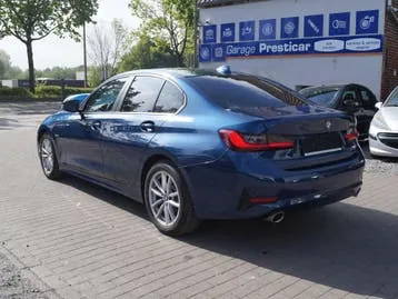 BMW 3 Series 2021 photo 3