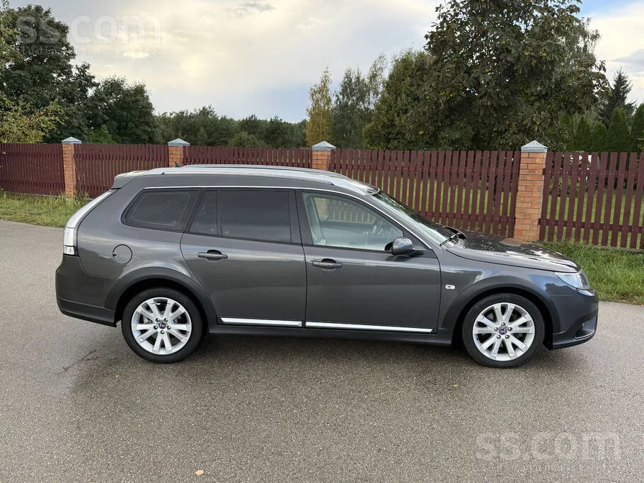 Saab 9-3X 2011 photo 3
