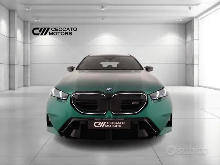 BMW M5 Touring 2026 photo 2