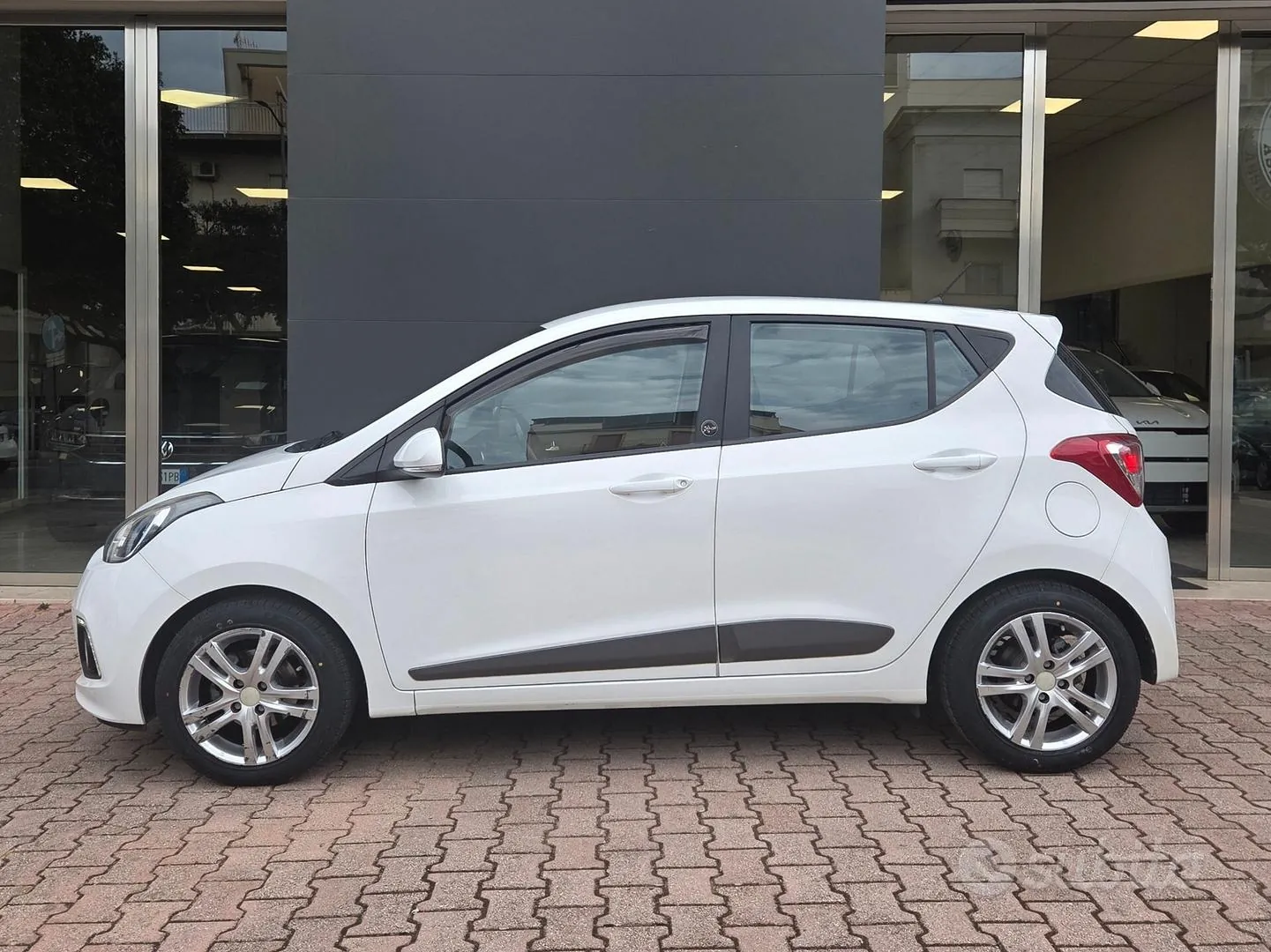 Hyundai I10 2015 photo 3