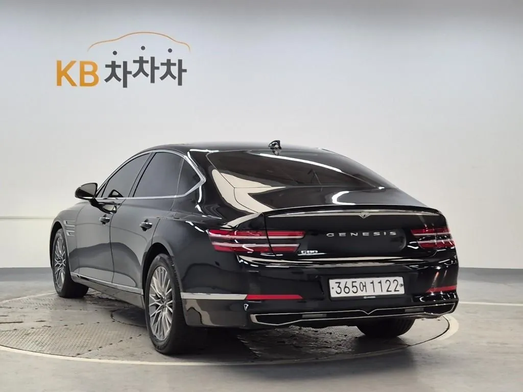 Genesis G80 2021 photo 2