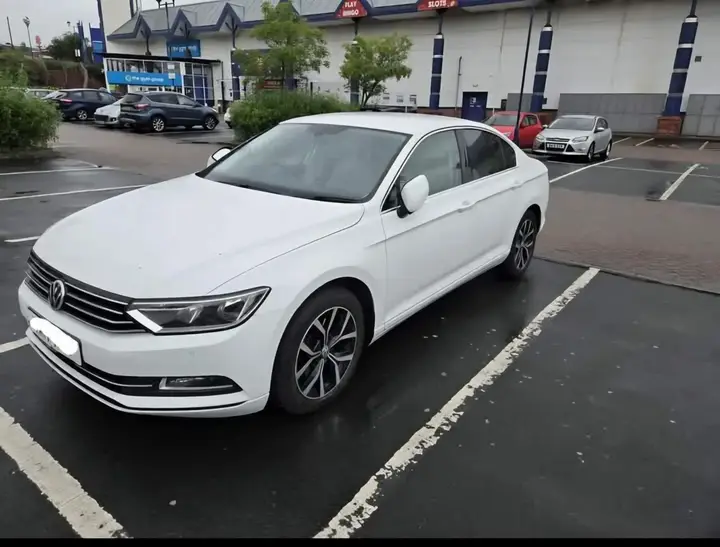 Volkswagen Passat 2017 photo 2