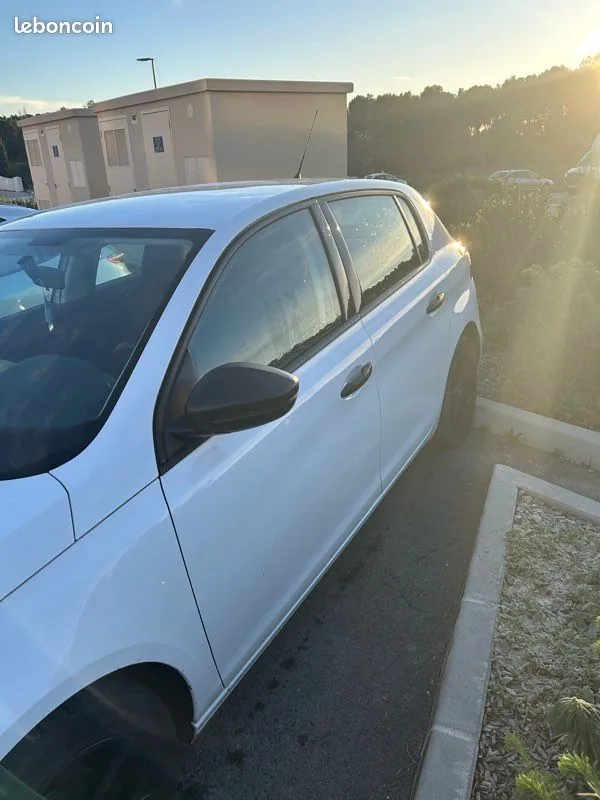 Peugeot 308 2016 photo 2