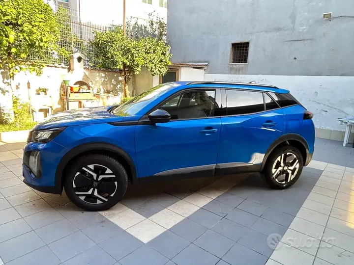 Peugeot 2008 2023 photo 4