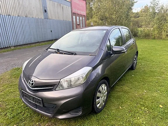 Toyota Yaris 2012 photo 3