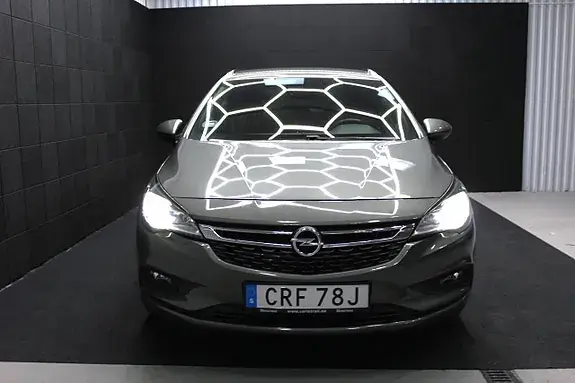 Opel Astra 2017 photo 2