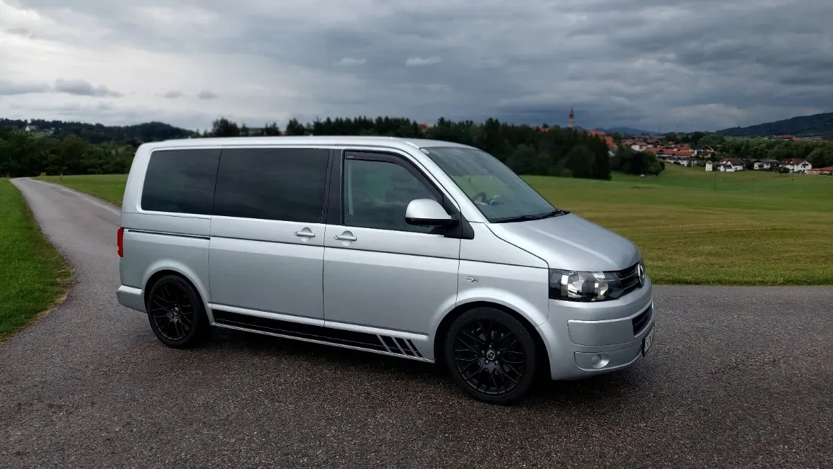 Volkswagen T5 2012 photo 2