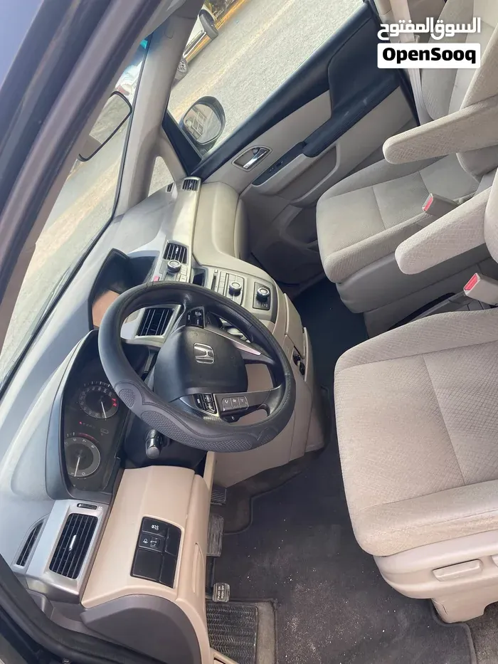 Honda Odyssey 2015 photo 4