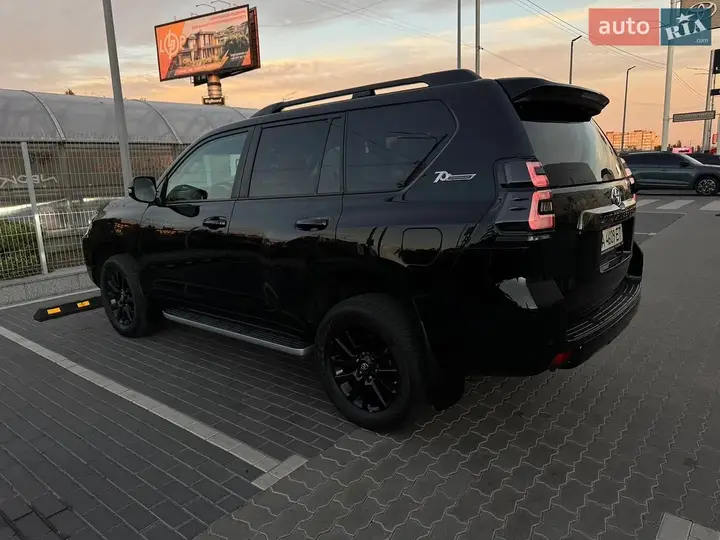 Toyota Land Cruiser Prado 2021 photo 2