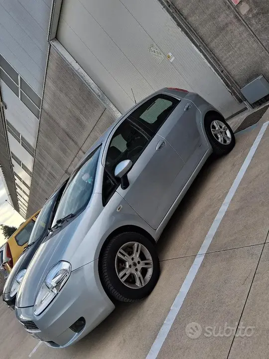 Fiat Punto 2008 photo 4