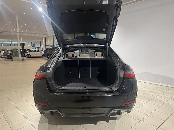 BMW I4 2024 photo 5