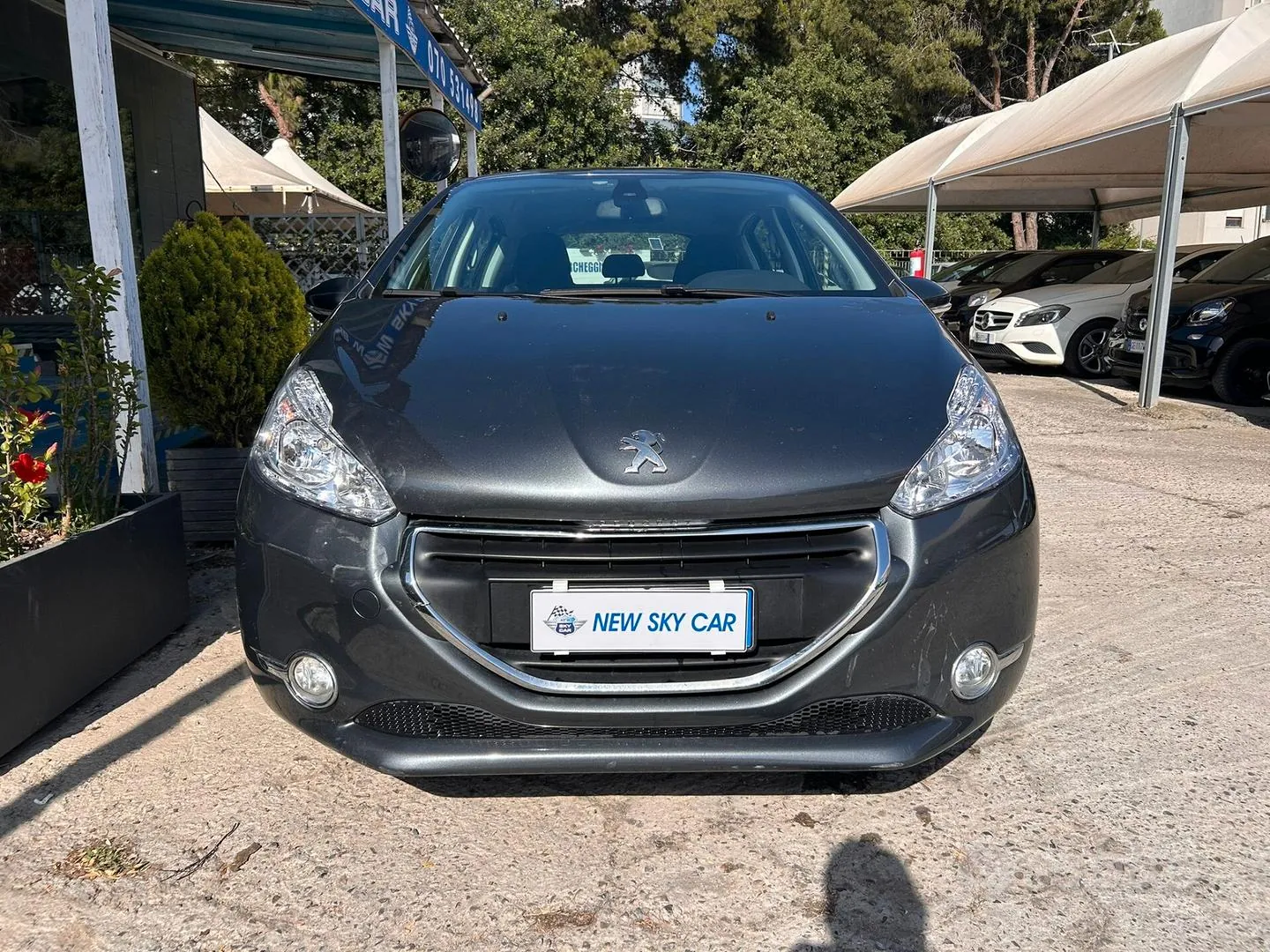 Peugeot 208 2015 photo 3