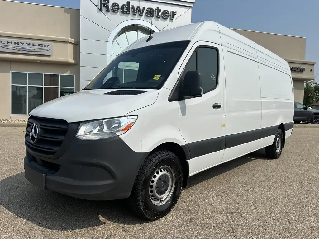 Mercedes-Benz Sprinter 2025 photo 2
