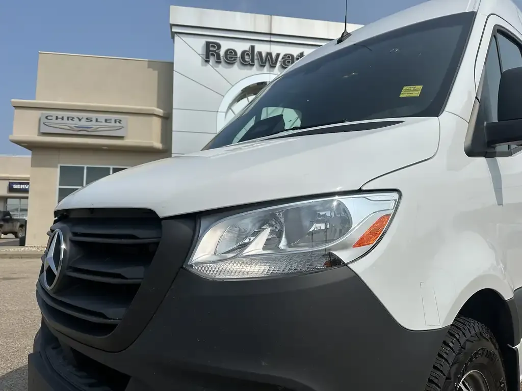 Mercedes-Benz Sprinter 2025 photo 4