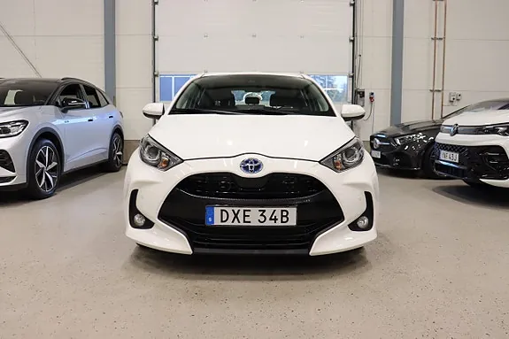 Toyota Yaris 2023 photo 3