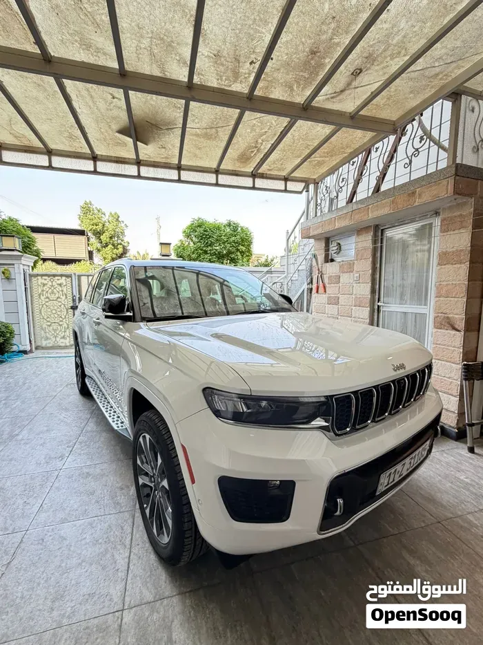 Jeep Grand Cherokee 2024 photo 3