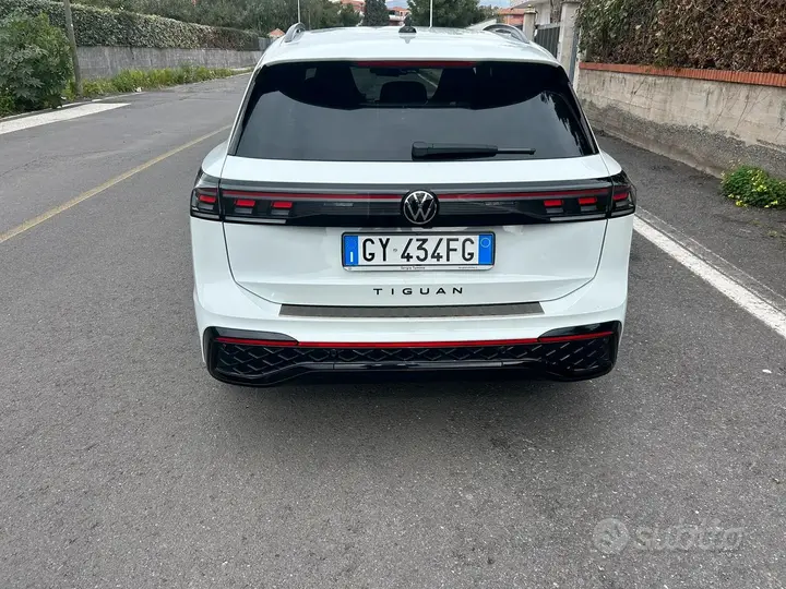 Volkswagen Tiguan 2025 photo 3