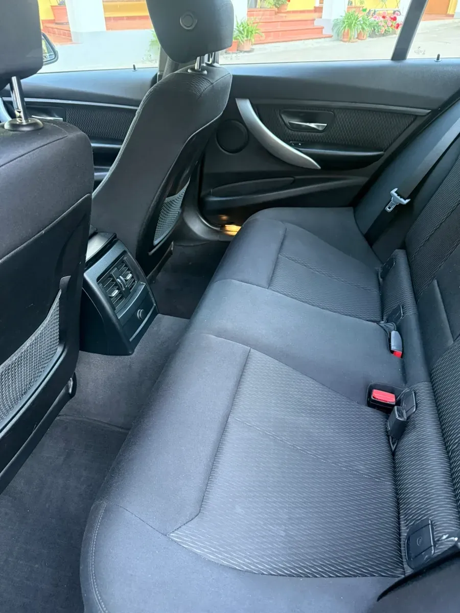 BMW 3 Series 2015 photo 3