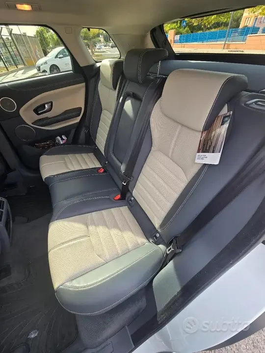 Land Rover Range Rover Evoque 2017 photo 3