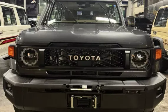 Toyota Land Cruiser 76 2027 photo 2