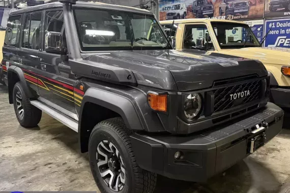Toyota Land Cruiser 76
