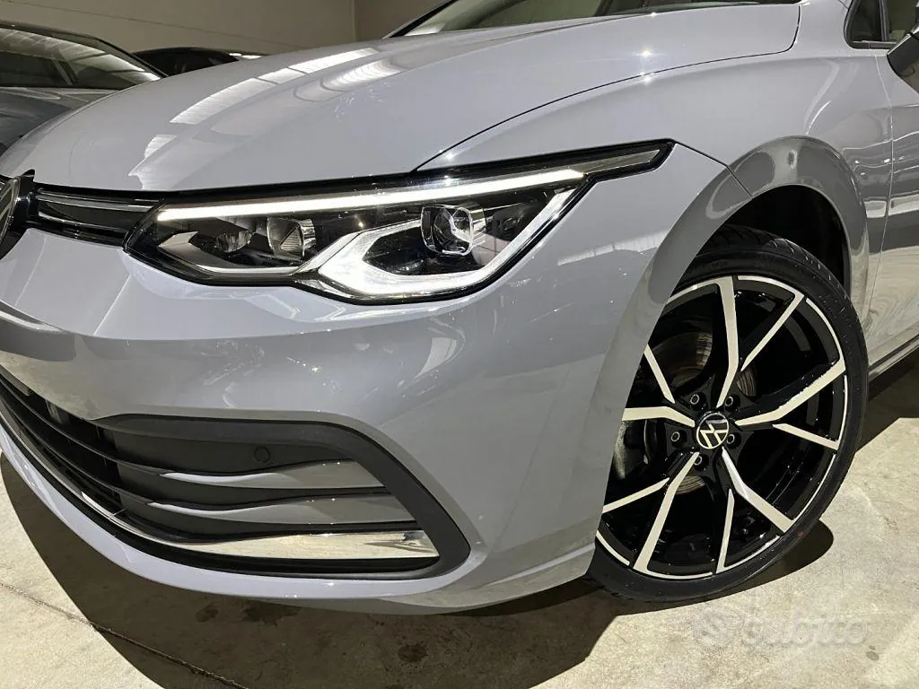 Volkswagen Golf 2024 photo 4